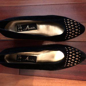 "Annie" Black Suede Shoes